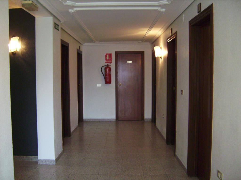 Pension Miami Алмазора Екстериор снимка