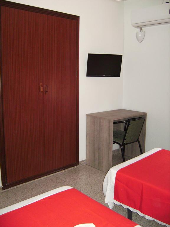 Pension Miami Алмазора Стая снимка