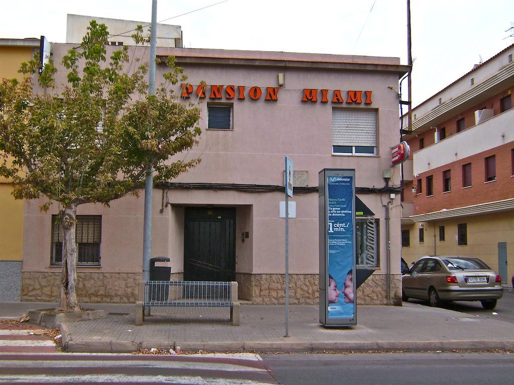 Pension Miami Алмазора Екстериор снимка